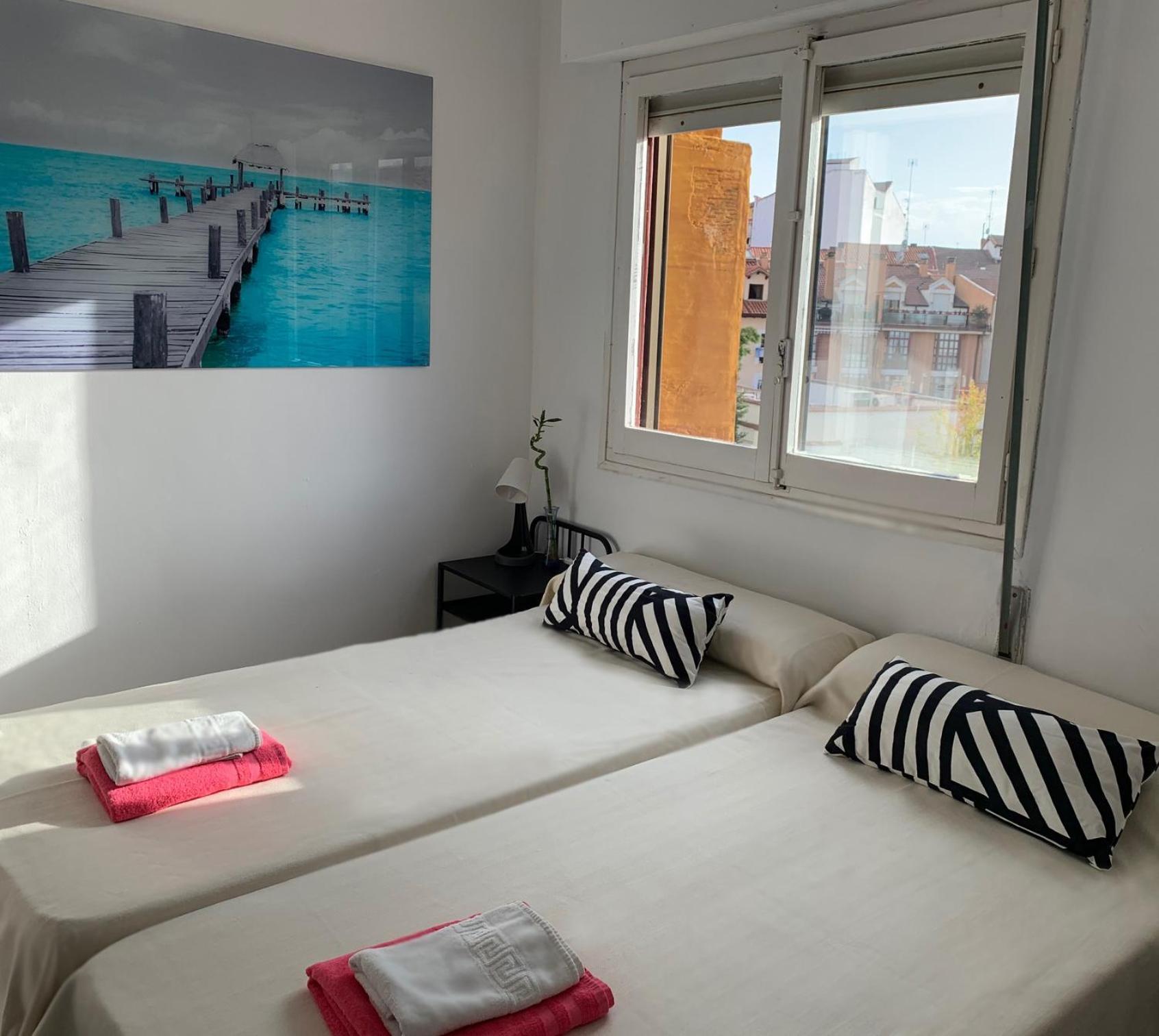 Hotel Y Restaurante Puerta De Aranda Aranda de Duero Eksteriør bilde