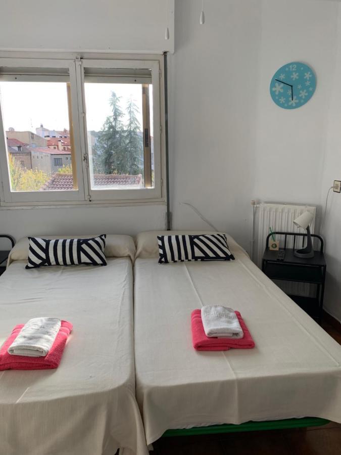 Hotel Y Restaurante Puerta De Aranda Aranda de Duero Eksteriør bilde