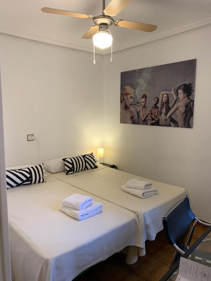 Hotel Y Restaurante Puerta De Aranda Aranda de Duero Eksteriør bilde